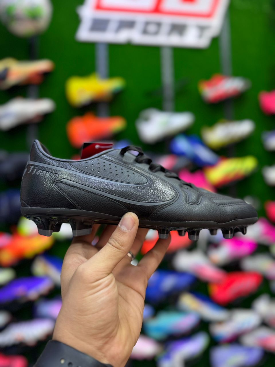 NIKE TIEMPO C.G